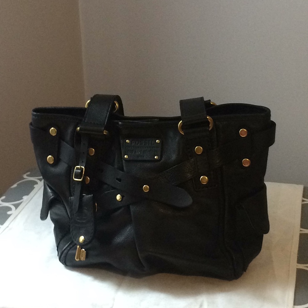 Black leather Fossil bag